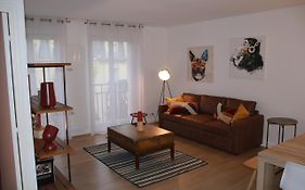 Disney Apart,3 Mn From Disney, 4Bedrooms, Double Free, Secured Parking,105 M2